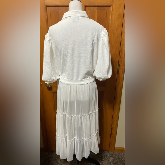 COPY - NWT Plus Size Airy Tiered Maxi Top - Picture 4 of 4